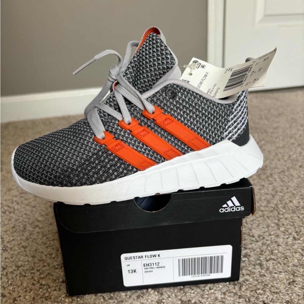NIB Boys Questar Flow K sneakers size 13K